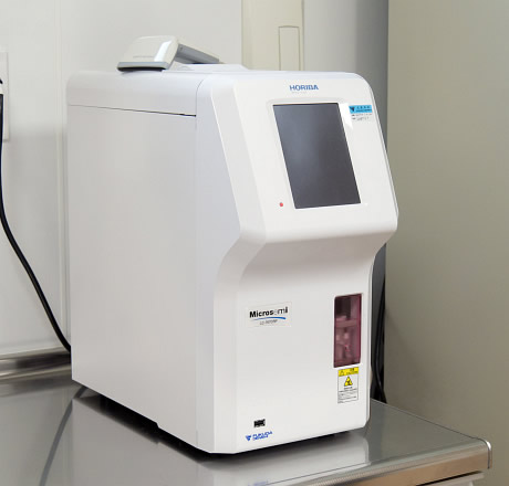 血液検査機器の写真